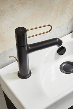 ATELIER VINTAGE-AMBIANCE LAVE MAINS ODEON COMPACT + CUVETTE SUSPENDUE ODEON COMAPCT ABATTANT FERME JACOB - 20210091 - SHOOTS MARS 2021 ATELIER VINTAGE-AMBIANCE LAVE MAINS ODEON COMPACT + CUVETTE SUSPENDUE ODEON COMAPCT ABATTANT FERME        AMBIANCE LAVE MAINS ODEON COMPACT + CUVETTE SUSPENDUE ODEON COMAPCT ABATTANT FERME